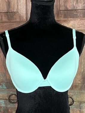 PINK Victoria’s Secret Wear Everywhere Demi Bra